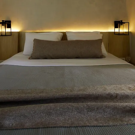 Hotel Rhenia's 4*